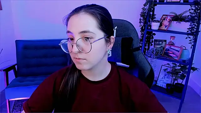 VirtuallVoyant online show from 10.07.25