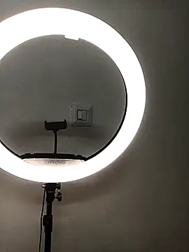 Snapshot of Sexy_kaira01 chatting on 10.26.25 Sexy kaira01 online show from 10.26.25