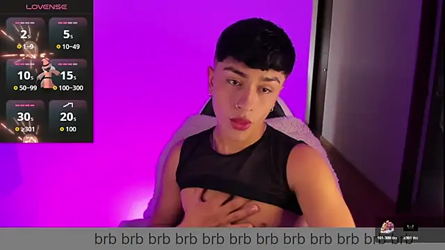 Snapshot of Matheewx_m chatting on 12.17.25 Matheewx m online show from 12.17.25