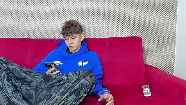 willy sexxx18 online show from 02.04.26