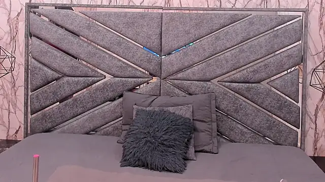 SASHA BROWNIE   online show from 01.09.26