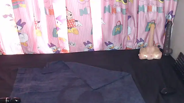 TrishahXo online show from 03.27.26