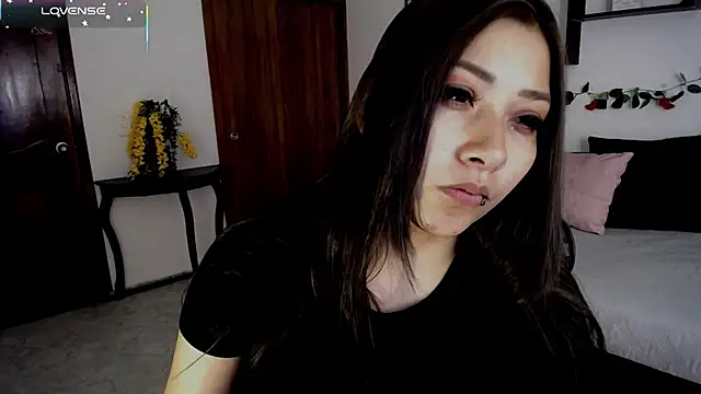 Snapshot of Mia_1120 chatting on 11.07.25 Mia 1120 online show from 11.07.25