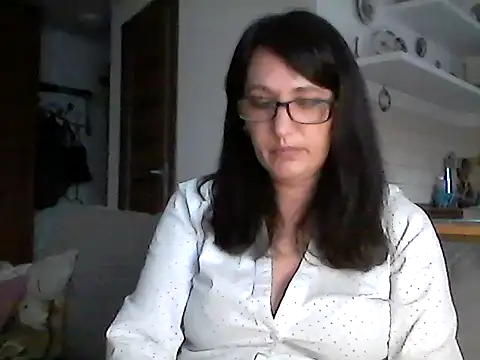 Elena48324 online show from 05.13.26