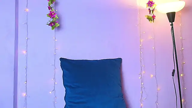 Dafne Mel online show from 11.17.25