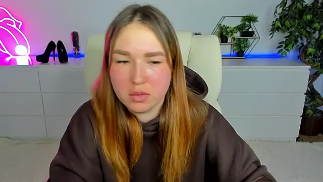 Snapshot of Sofii_darling chatting on 02.25.26 Sofii darling online show from 02.25.26