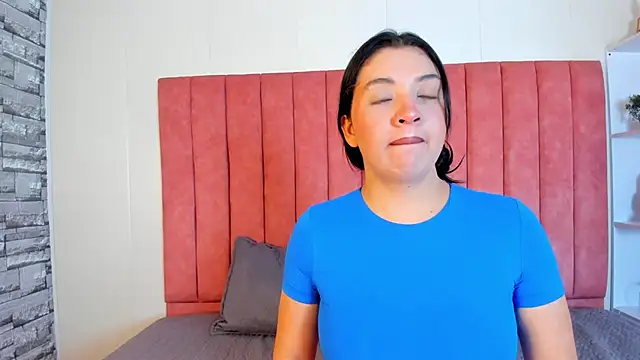 ashley Olsen online show from 11.11.25