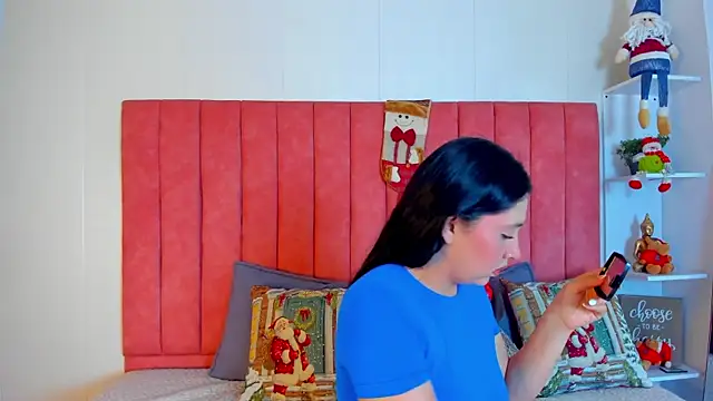 ashley Olsen online show from 11.22.25