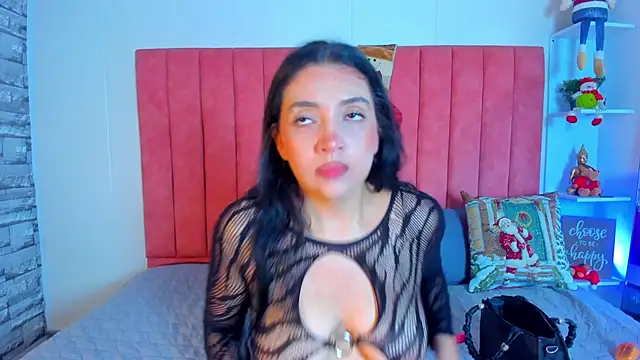 ashley Olsen online show from 11.23.25