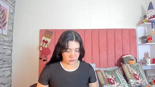 ashley Olsen online show from 12.16.25