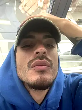 Snapshot of malek_xarx_ chatting on 09.10.25 malek xarx  online show from 09.10.25