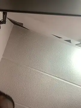 Snapshot of malek_xarx_ chatting on 10.22.25 malek xarx  online show from 10.22.25