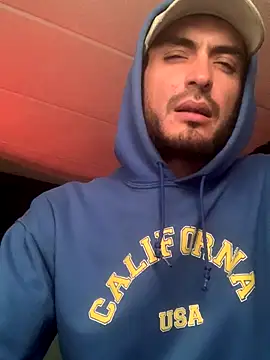 Snapshot of malek_xarx_ chatting on 11.16.25 malek xarx online show from 11.16.25