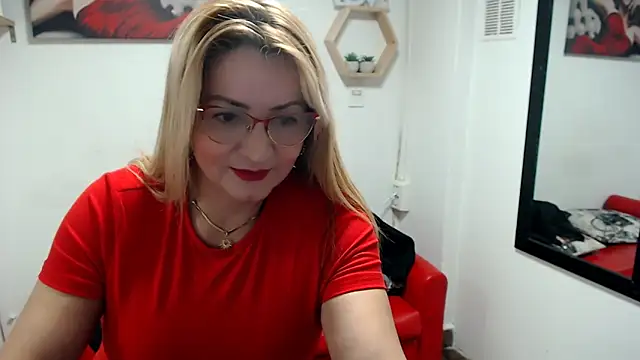 Snapshot of DIVAX_MONSERRAT chatting on 01.05.26 DIVAX MONSERRAT online show from 01.05.26