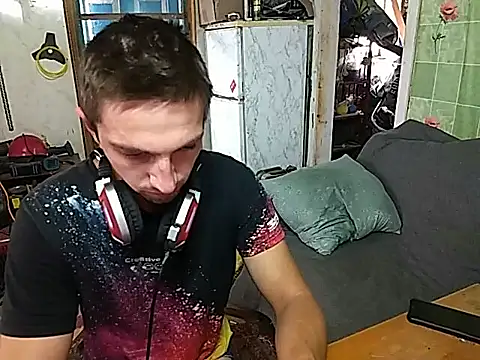 Snapshot of Alexilon chatting on 09.10.25 Alexilon online show from 09.10.25