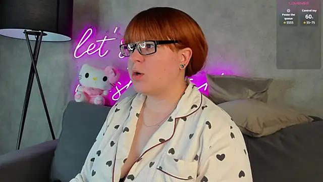 Michelle Wilsson online show from 09.30.25