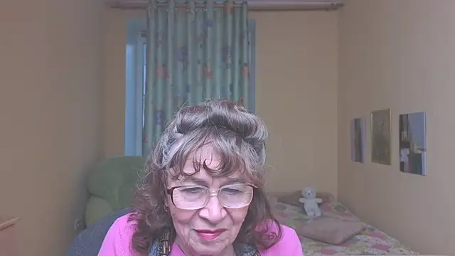 Betty Brick online show from 05.06.26