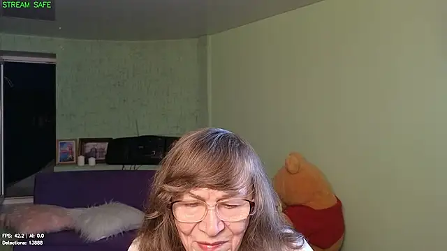 Betty Brick online show from 07.12.26