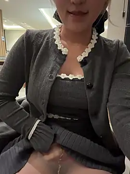 winter11 online show from 11.28.25