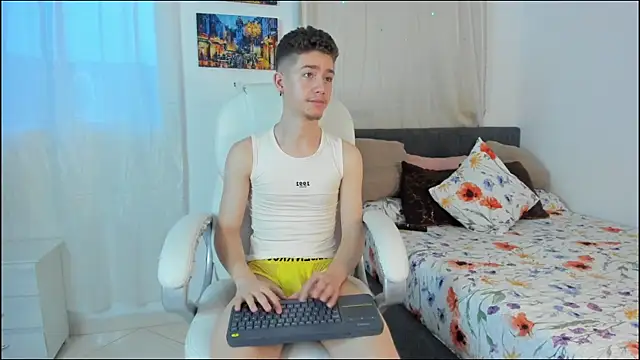 Snapshot of ThiagooJames chatting on 10.22.25 ThiagooJames online show from 10.22.25