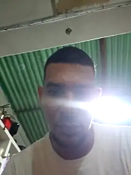 Snapshot of sexyboy_fox chatting on 12.16.25 sexyboy fox online show from 12.16.25