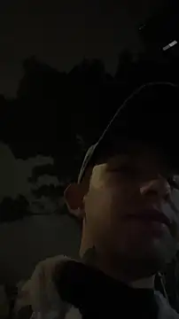 Snapshot of Aleecandrews chatting on 12.05.25 Aleecandrews online show from 12.05.25