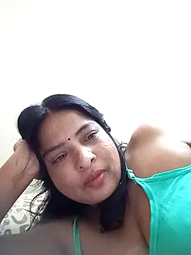 Snapshot of srimasrima chatting on 09.25.25 srimasrima online show from 09.25.25