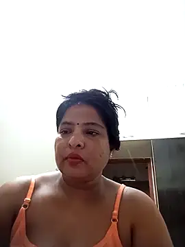 Snapshot of srimasrima chatting on 09.28.25 srimasrima online show from 09.28.25