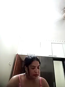 Snapshot of srimasrima chatting on 09.29.25 srimasrima online show from 09.29.25