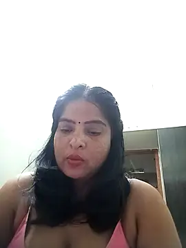 Snapshot of srimasrima chatting on 10.14.25 srimasrima online show from 10.14.25