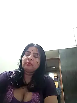 Snapshot of srimasrima chatting on 10.23.25 srimasrima online show from 10.23.25