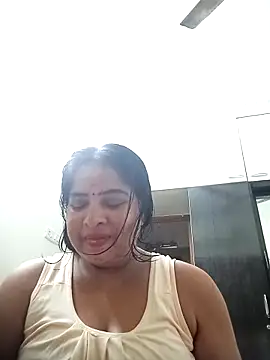 Snapshot of srimasrima chatting on 11.19.25 srimasrima online show from 11.19.25