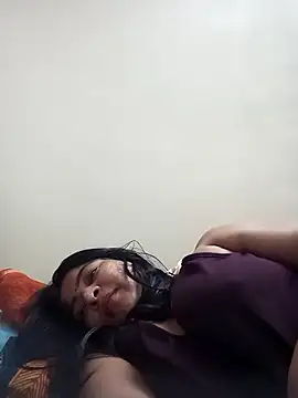 Snapshot of srimasrima chatting on 11.25.25 srimasrima online show from 11.25.25