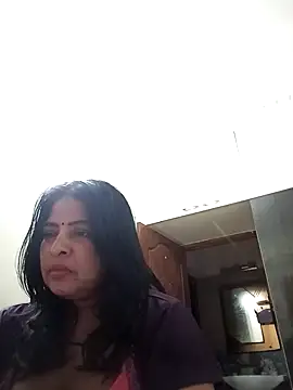 Snapshot of srimasrima chatting on 11.25.25 srimasrima online show from 11.25.25