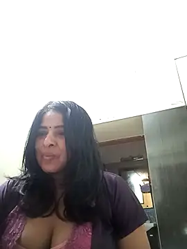 Snapshot of srimasrima chatting on 11.29.25 srimasrima online show from 11.29.25