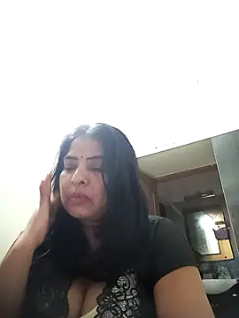 Snapshot of srimasrima chatting on 11.30.25 srimasrima online show from 11.30.25