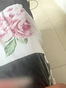 Snapshot of Mmsant21 chatting on 12.18.25 Mmsant21 online show from 12.18.25