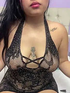 Snapshot of AbbieJames chatting on 12.13.25 AbbieJames online show from 12.13.25