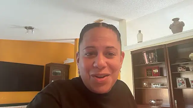 PrettyKittyMia online show from 05.25.26