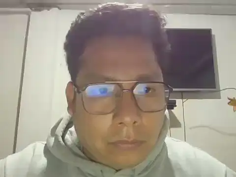 Snapshot of Napoleon246 chatting on 10.12.25 Napoleon246 online show from 10.12.25