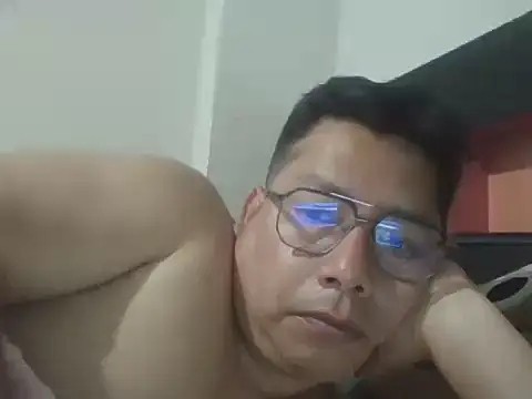 Snapshot of Napoleon246 chatting on 10.28.25 Napoleon246 online show from 10.28.25