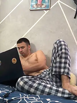 Snapshot of Cesar_Augusto chatting on 11.02.25 Cesar Augusto online show from 11.02.25