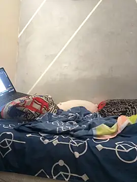 Snapshot of Cesar_Augusto chatting on 11.04.25 Cesar Augusto online show from 11.04.25