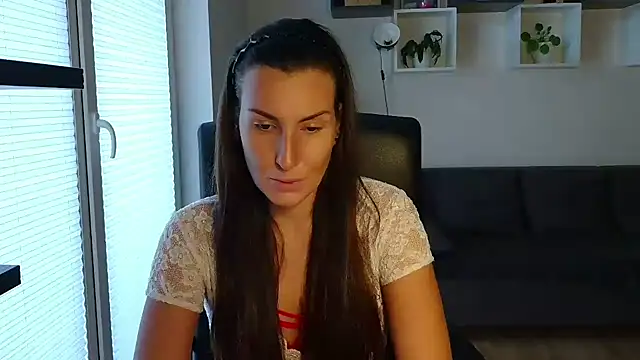 DonnaAmore online show from 09.18.25