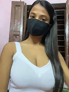 Snapshot of Sonia_soni332 chatting on 10.17.25 Sonia soni332 online show from 10.17.25