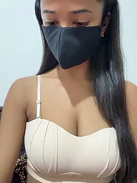 Snapshot of Sonia_soni332 chatting on 11.30.25 Sonia soni332 online show from 11.30.25