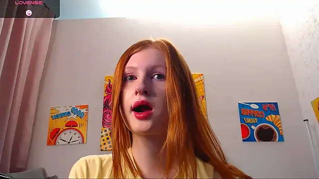 Snapshot of LuxXAngel chatting on 10.27.25 LuxXAngel online show from 10.27.25