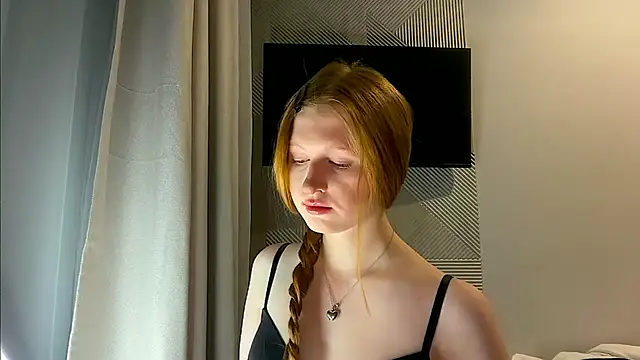 LuxXAngel online show from 04.09.26