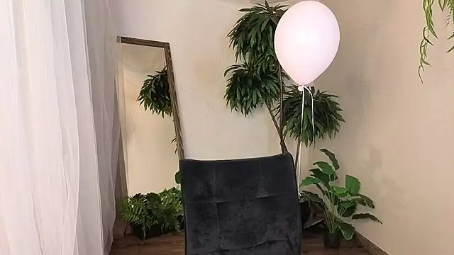 Snapshot of 31ise chatting on 02.20.26 31ise online show from 02.20.26