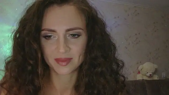 Snapshot of Amber_Carrol chatting on 10.23.25 Amber Carrol online show from 10.23.25